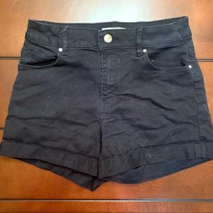 🖤Black H&M High-Waisted Shorts🖤